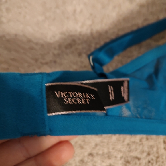 💙 EUC Victoria's Secret Very Sexy Push Up Underwire Adjustable Bra, 34DD - Picture 8 of 9